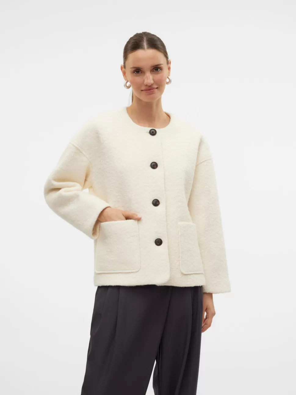 Jackor^VERO MODA AWOLLO Jacka Snow White