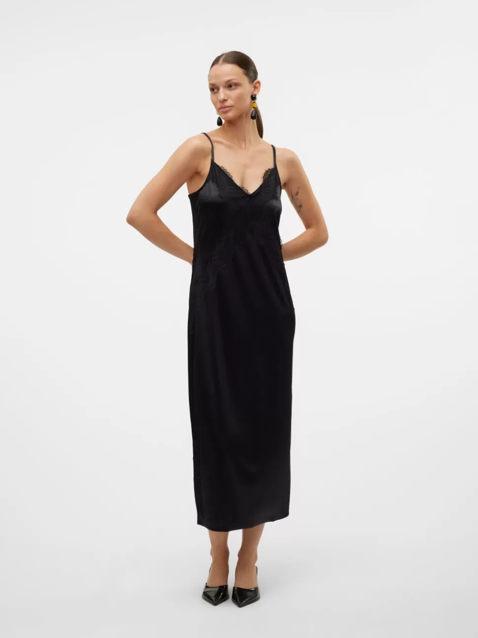 Klänningar | Festkläder^VERO MODA VMANNI Lång Klänning Black
