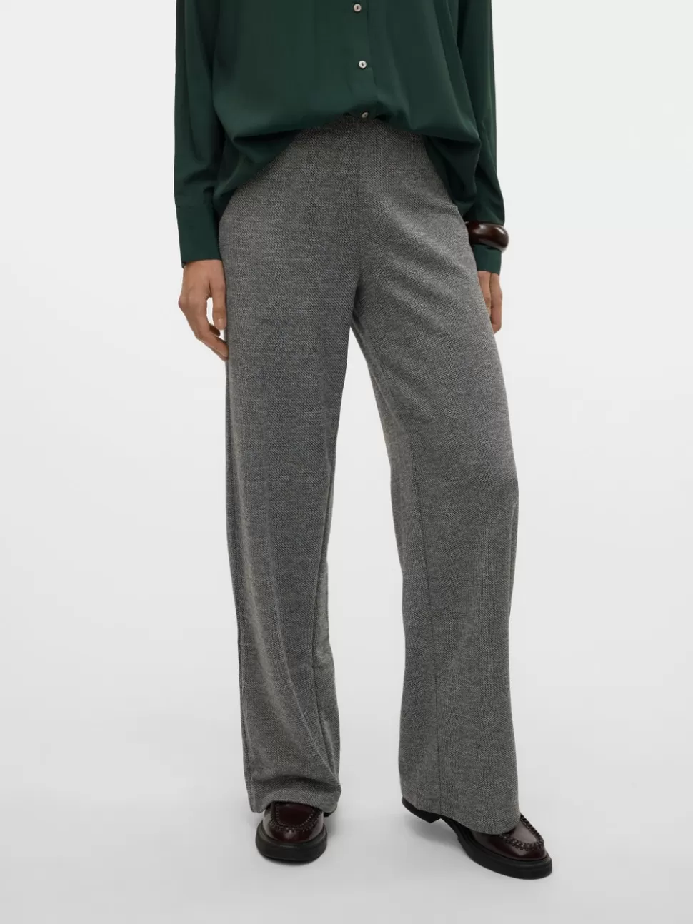 Byxor^VERO MODA VMBERLIN Medelhög Midja Byxor Black