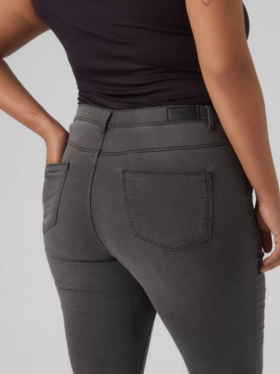 Jeans^VERO MODA VMCFANYA Medelhög Midja Skinny Fit Jeans Dark Grey Denim