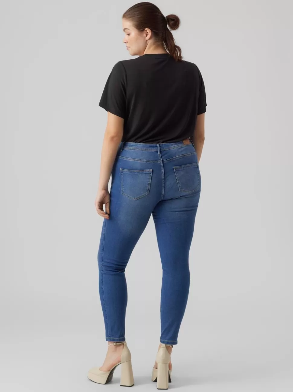 Jeans^VERO MODA VMCFANYA Medelhög Midja Slim Fit Jeans Medium Blue Denim