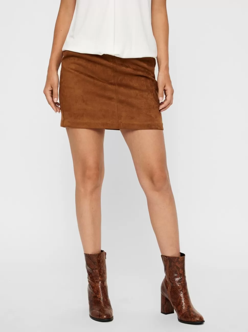 Kjolar^VERO MODA VMDONNADINA Kort Kjol Cognac