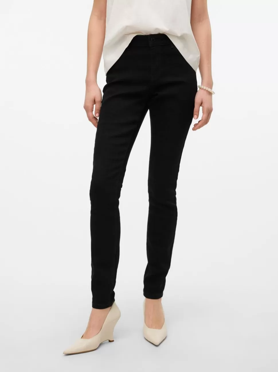 Jeans | Basics^VERO MODA VMELLY Medelhög Midja Skinny Fit Jeans Black