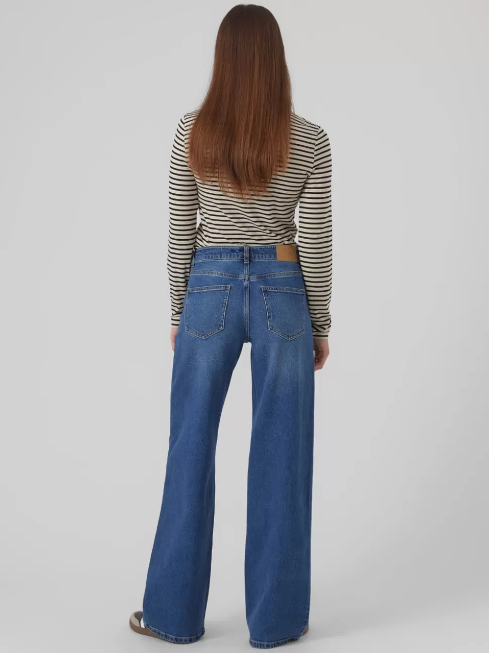 Jeans | Basics^VERO MODA VMFAITH Låg Midja Vid Passform Jeans Medium Blue Denim