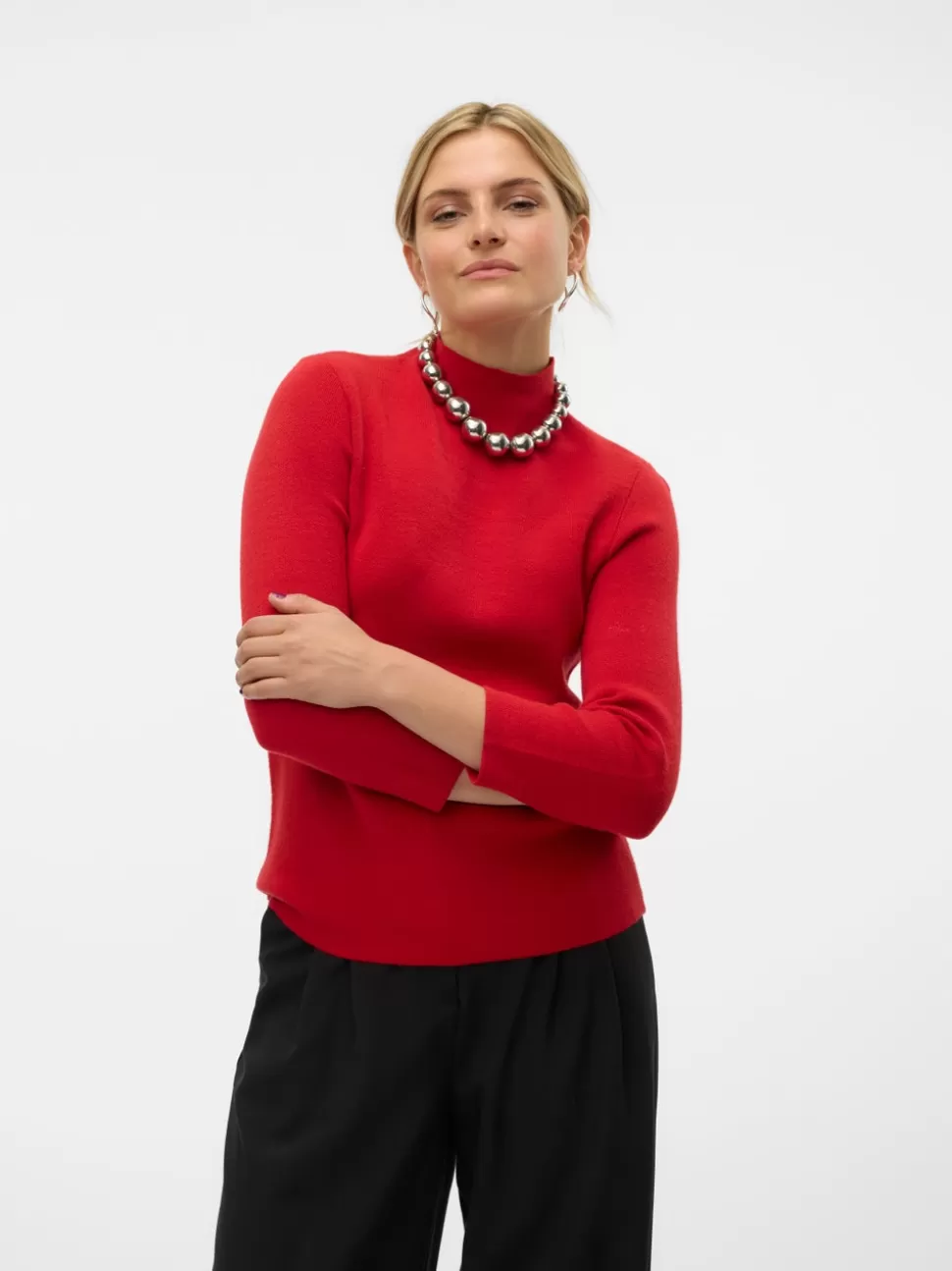 Stickat^VERO MODA VMGOLD Pullover Salsa