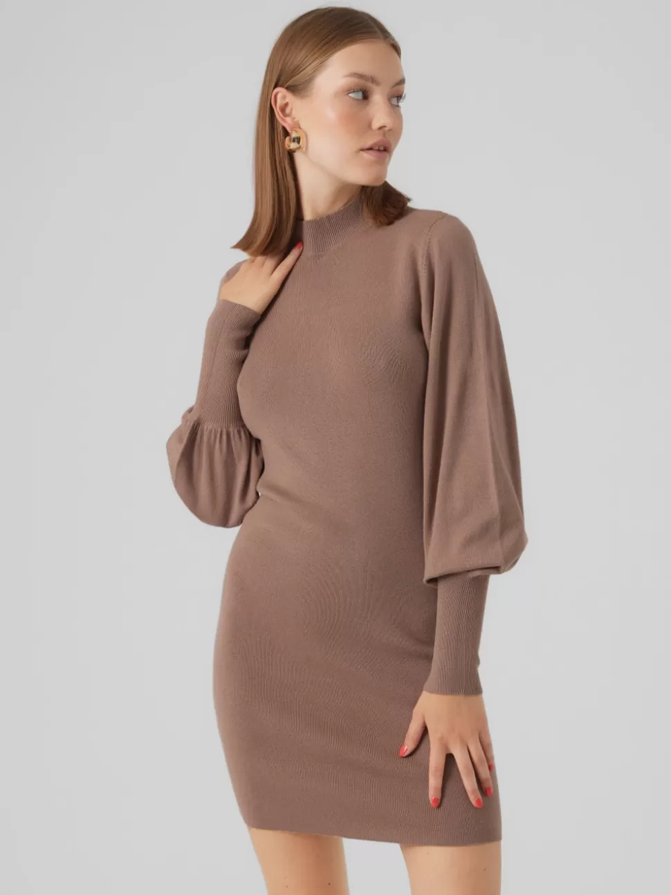 Klänningar^VERO MODA VMHOLLYKARISPUFF Kort Klänning Brown Lentil