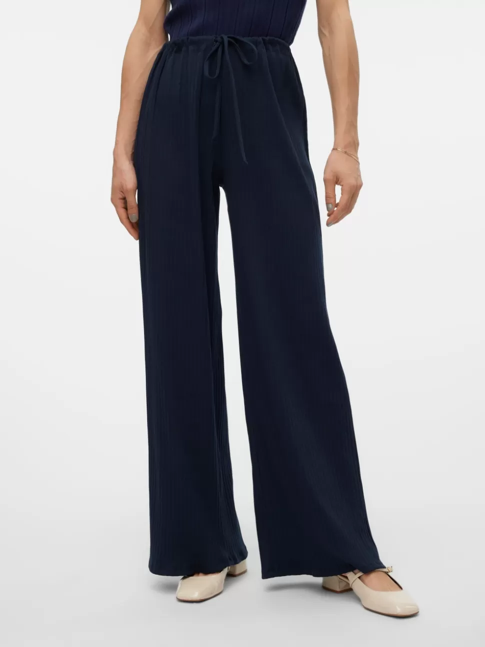 Byxor^VERO MODA VMJOSEPHINE Medelhög Midja Byxor Salute