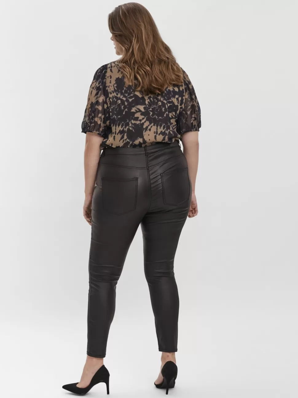 Byxor^VERO MODA VMLOA Hög Midja Byxor Black
