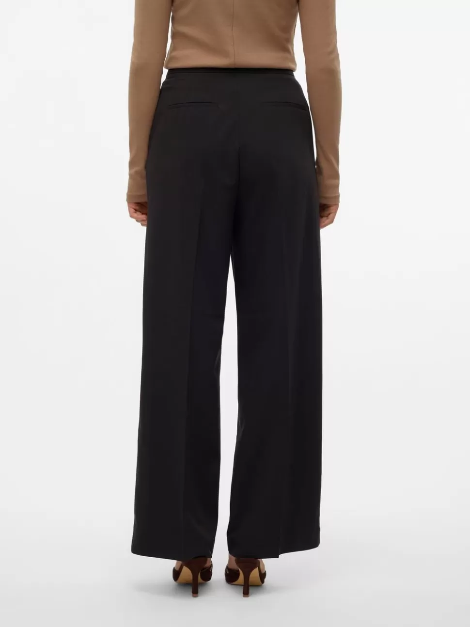 Byxor^VERO MODA VMMALAK Skräddarsydda Byxor Black