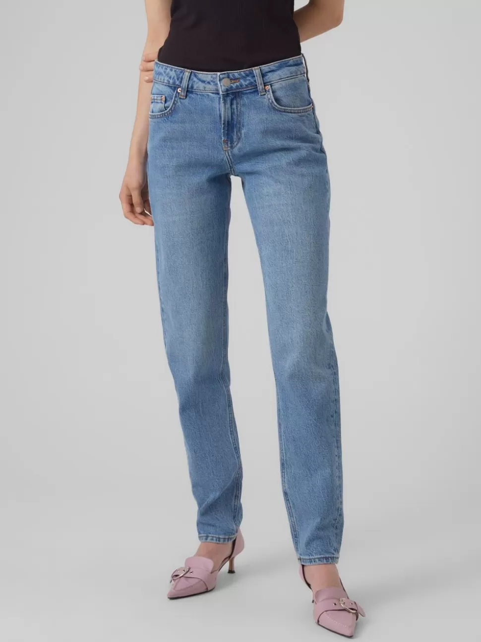 Jeans | Basics^VERO MODA VMMARRY Låg Midja Mom Fit Jeans Medium Blue Denim