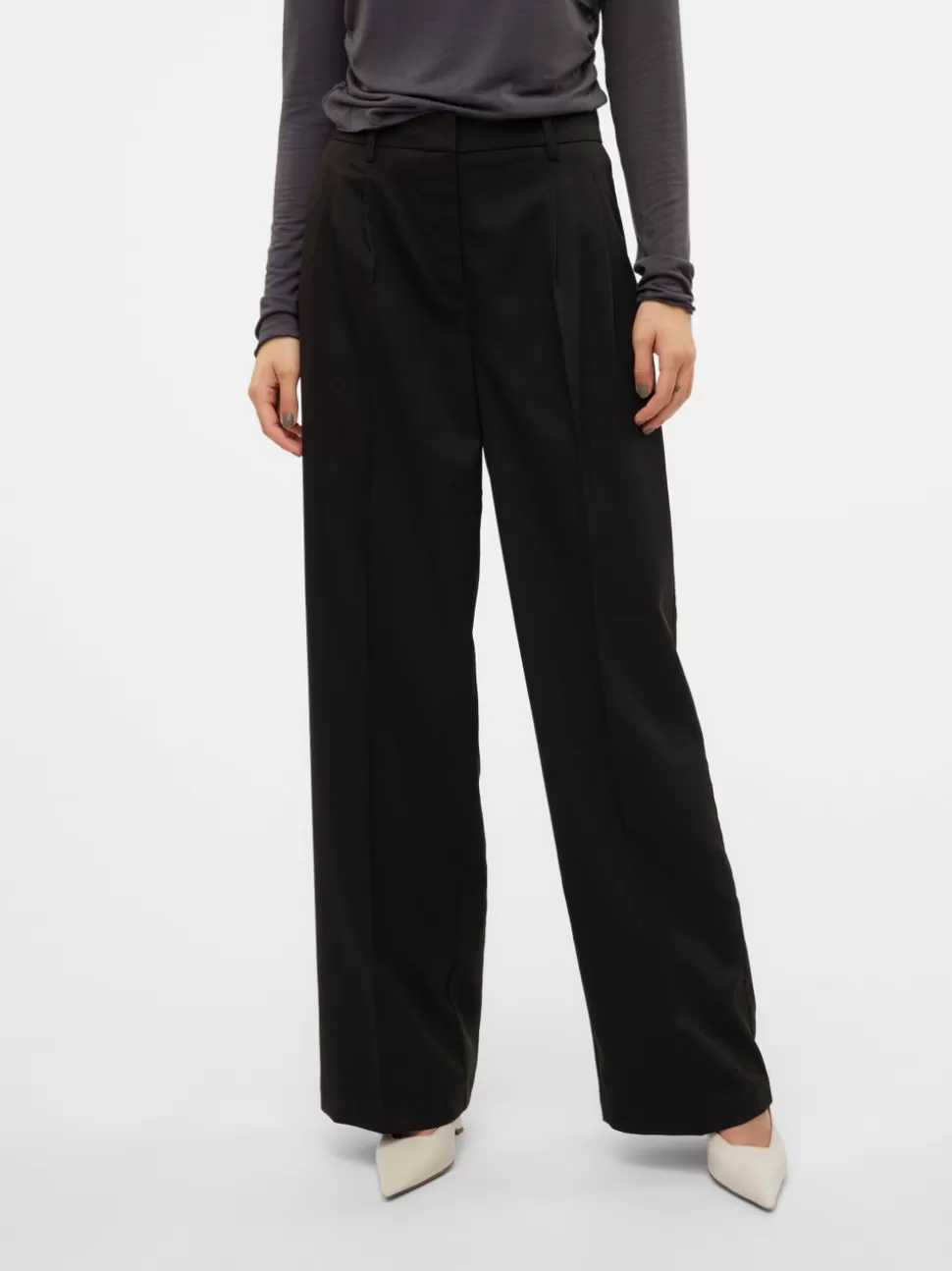 Byxor^VERO MODA VMNILA Skräddarsydda Byxor Black
