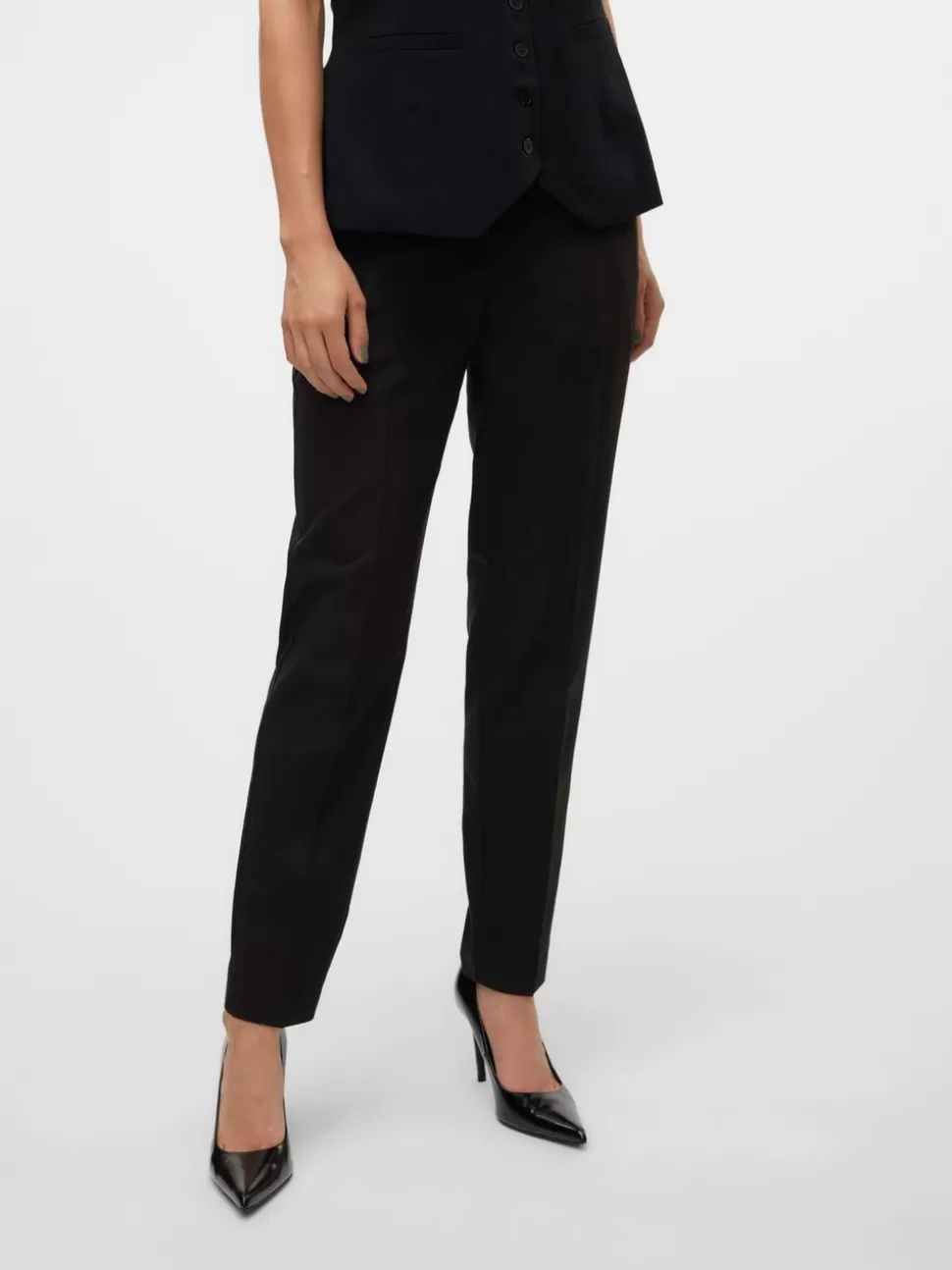 Byxor^VERO MODA VMNILA Skräddarsydda Byxor Black