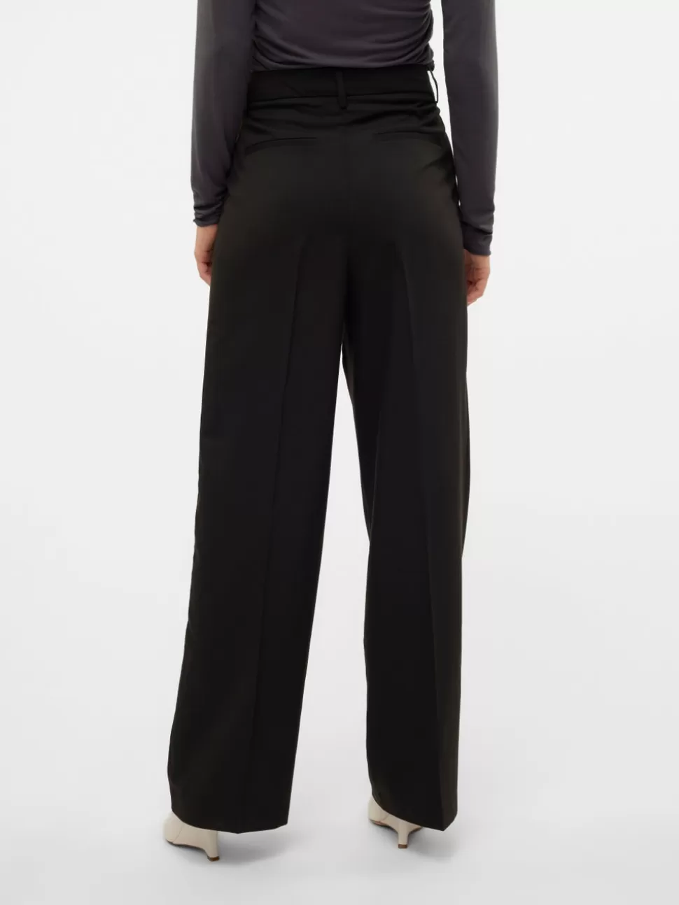 Byxor^VERO MODA VMNILA Skräddarsydda Byxor Black