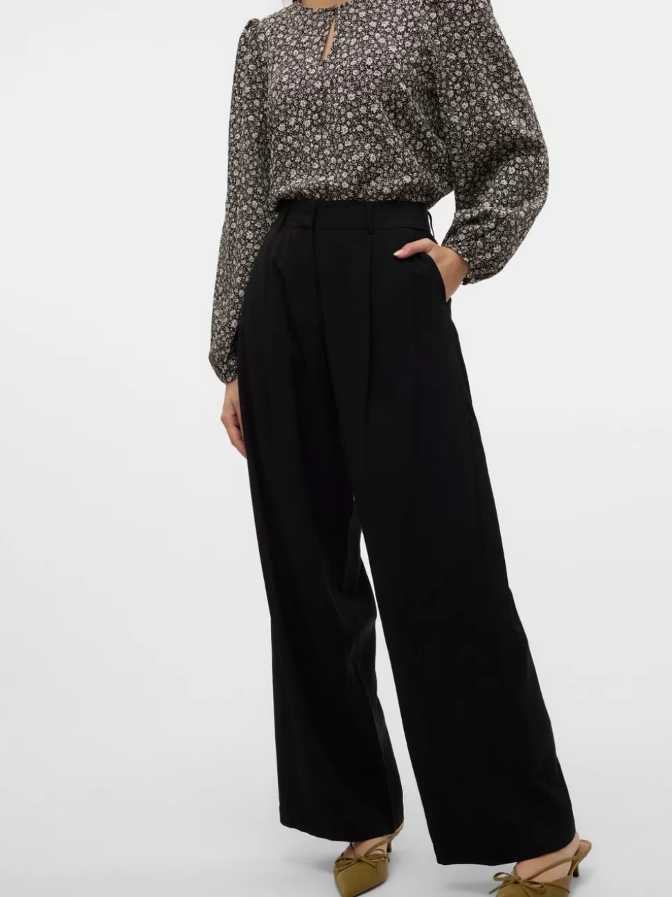 Byxor^VERO MODA VMPERRY Hög Midja Byxor Black