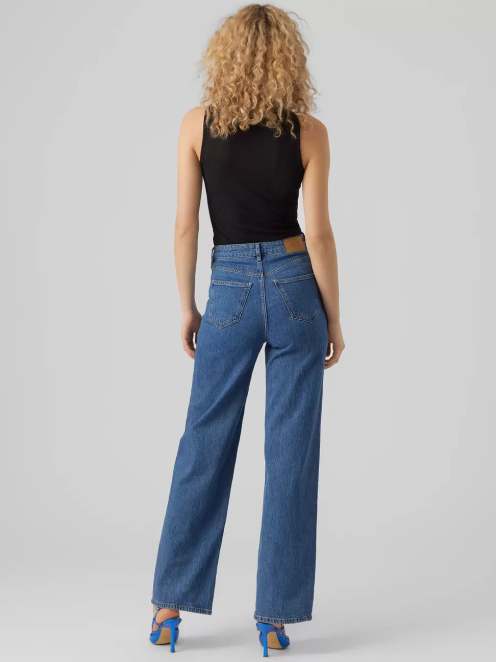 Jeans^VERO MODA VMREBECCA Superhög Midja Normal Passform Jeans Medium Blue Denim