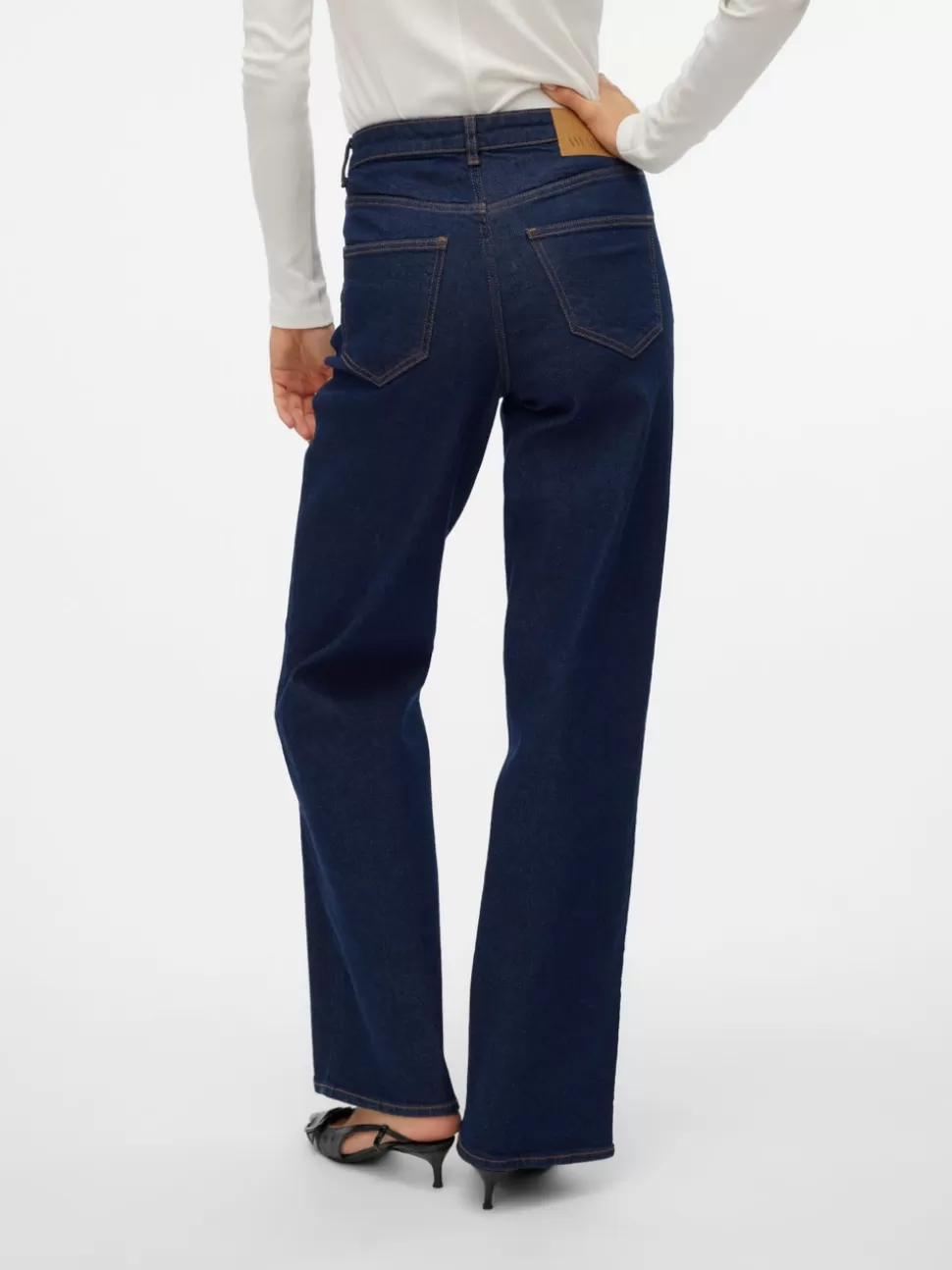 Jeans^VERO MODA VMREBECCA Superhög Midja Vid Passform Jeans Dark Blue Denim
