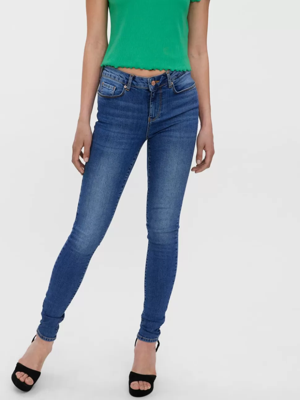Jeans^VERO MODA VMSEVEN Medelhög Midja Slim Fit Jeans Medium Blue Denim