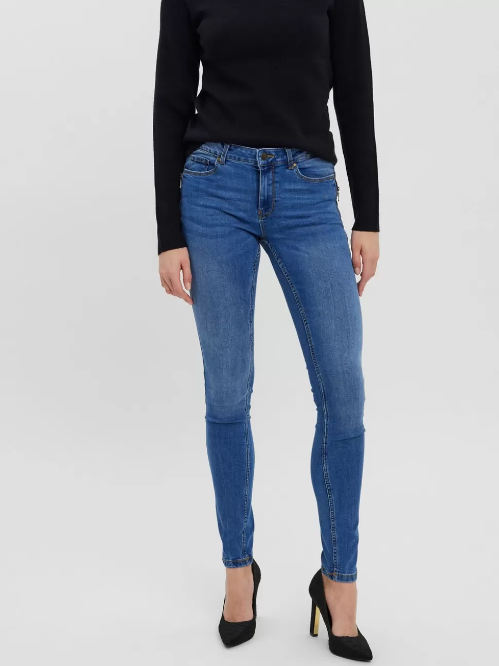 Jeans^VERO MODA VMSEVEN Medelhög Midja Slim Fit Jeans Medium Blue Denim