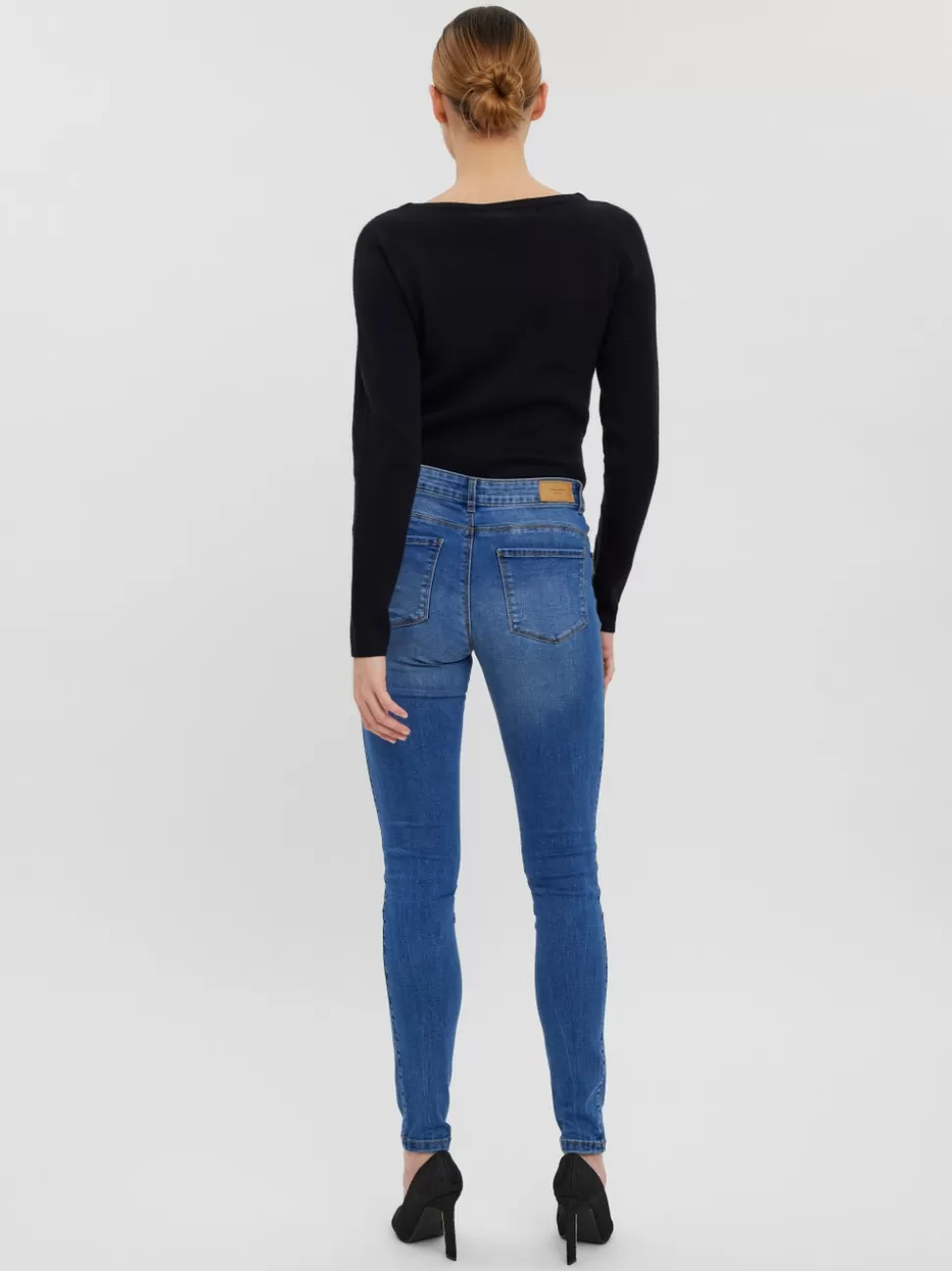 Jeans^VERO MODA VMSEVEN Medelhög Midja Slim Fit Jeans Medium Blue Denim