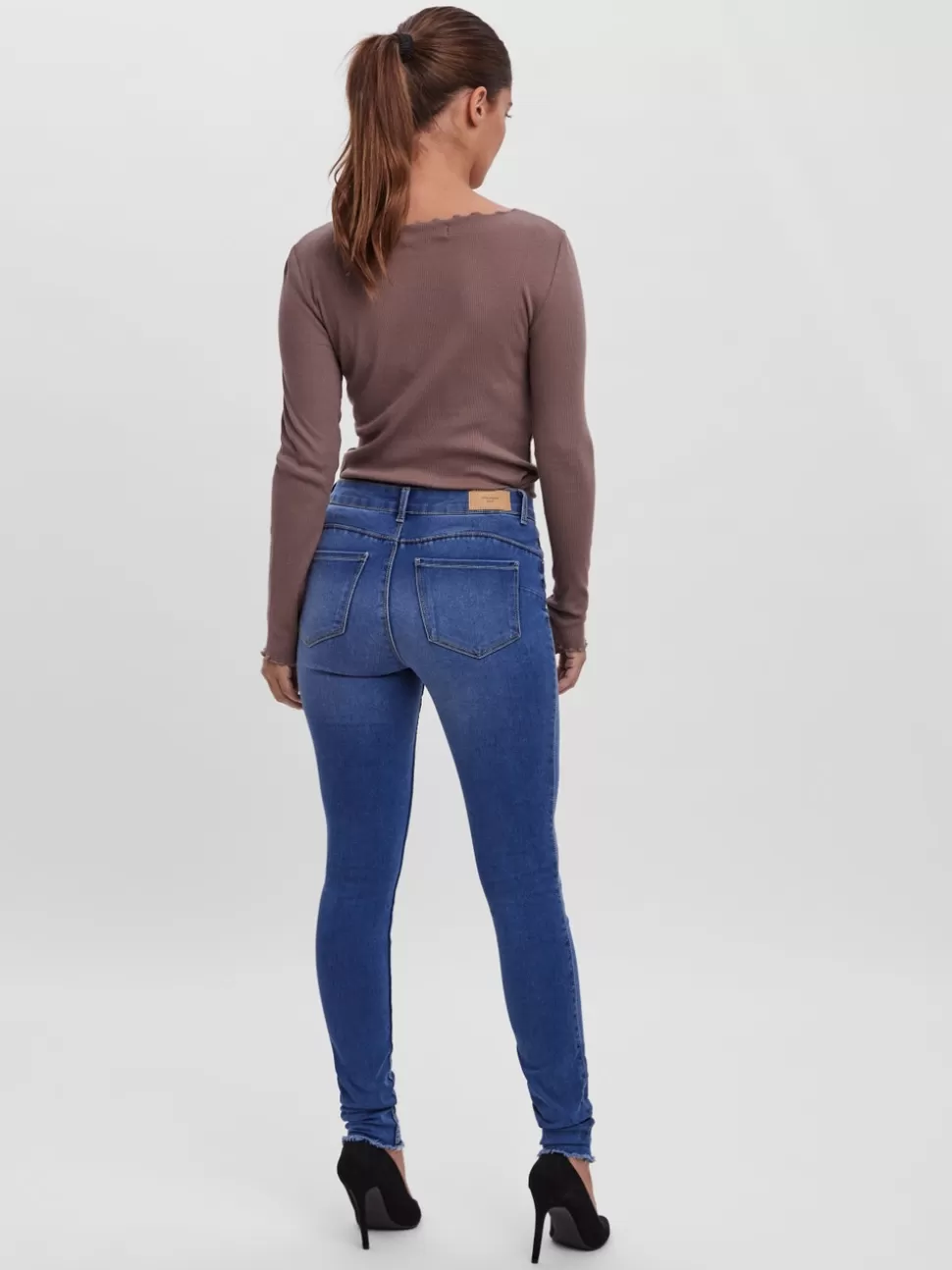 Jeans^VERO MODA VMSEVEN Medelhög Midja Slim Fit Jeans Medium Blue Denim