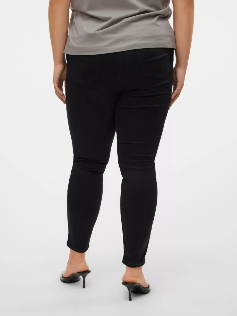 Jeans^VERO MODA VMSEVEN Medelhög Midja Slim Fit Jeans Black