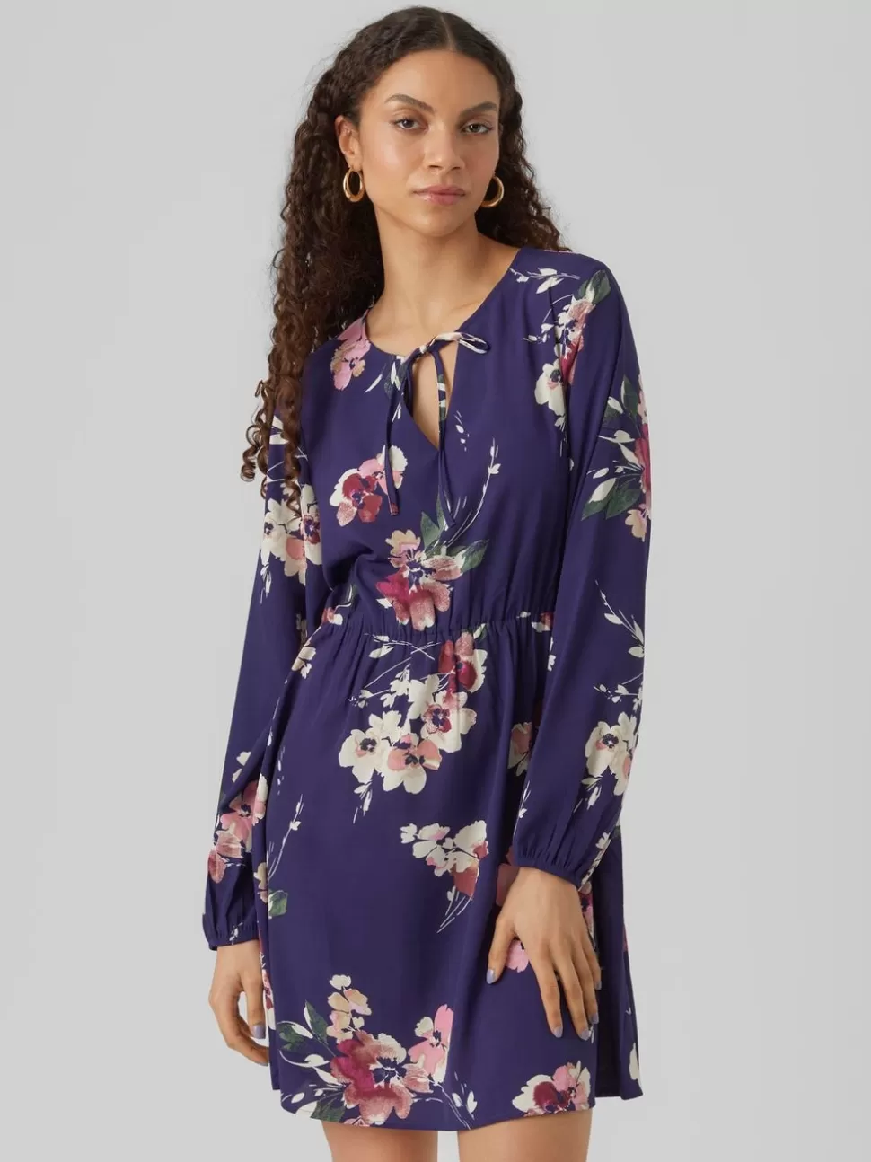 Klänningar^VERO MODA VMSHILAH Kort Klänning Astral Aura