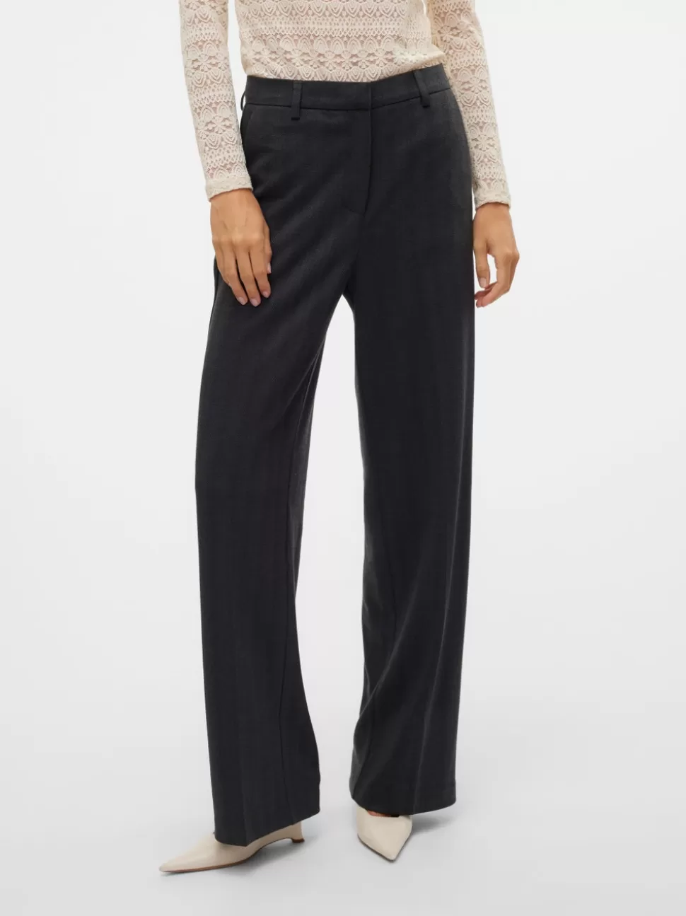Byxor^VERO MODA VMSILVA Medelhög Midja Byxor Black