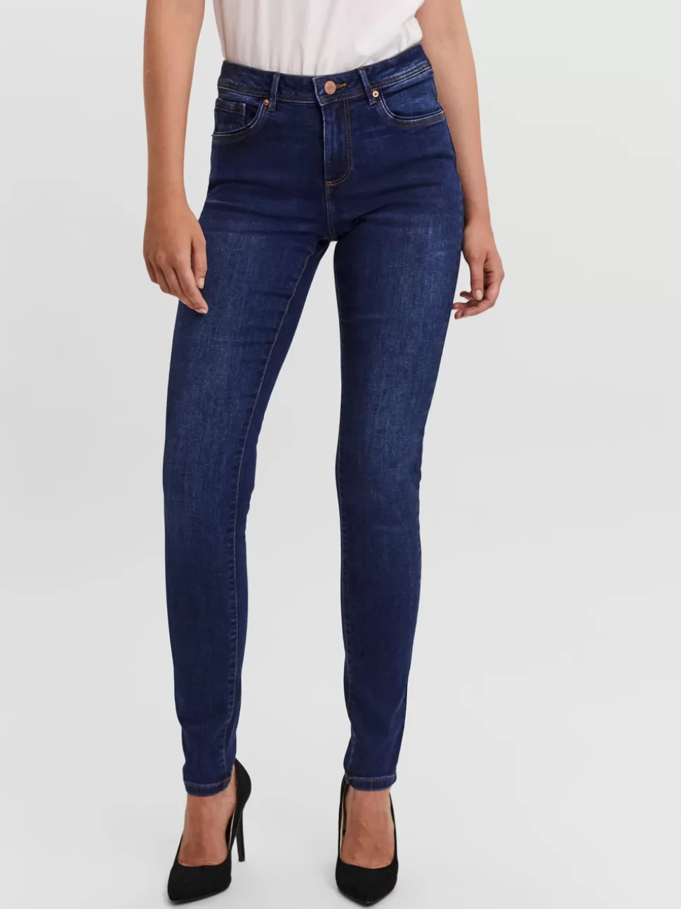 Jeans | Basics^VERO MODA VMTANYA Medelhög Midja Skinny Fit Jeans Dark Blue Denim