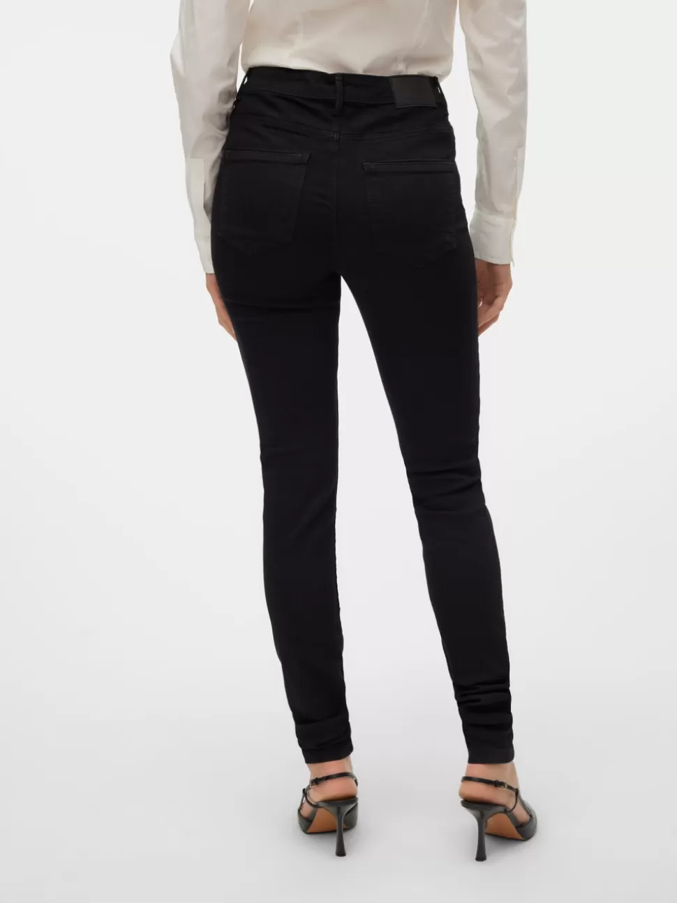 Jeans | Basics^VERO MODA VMTANYA Medelhög Midja Skinny Fit Jeans Black